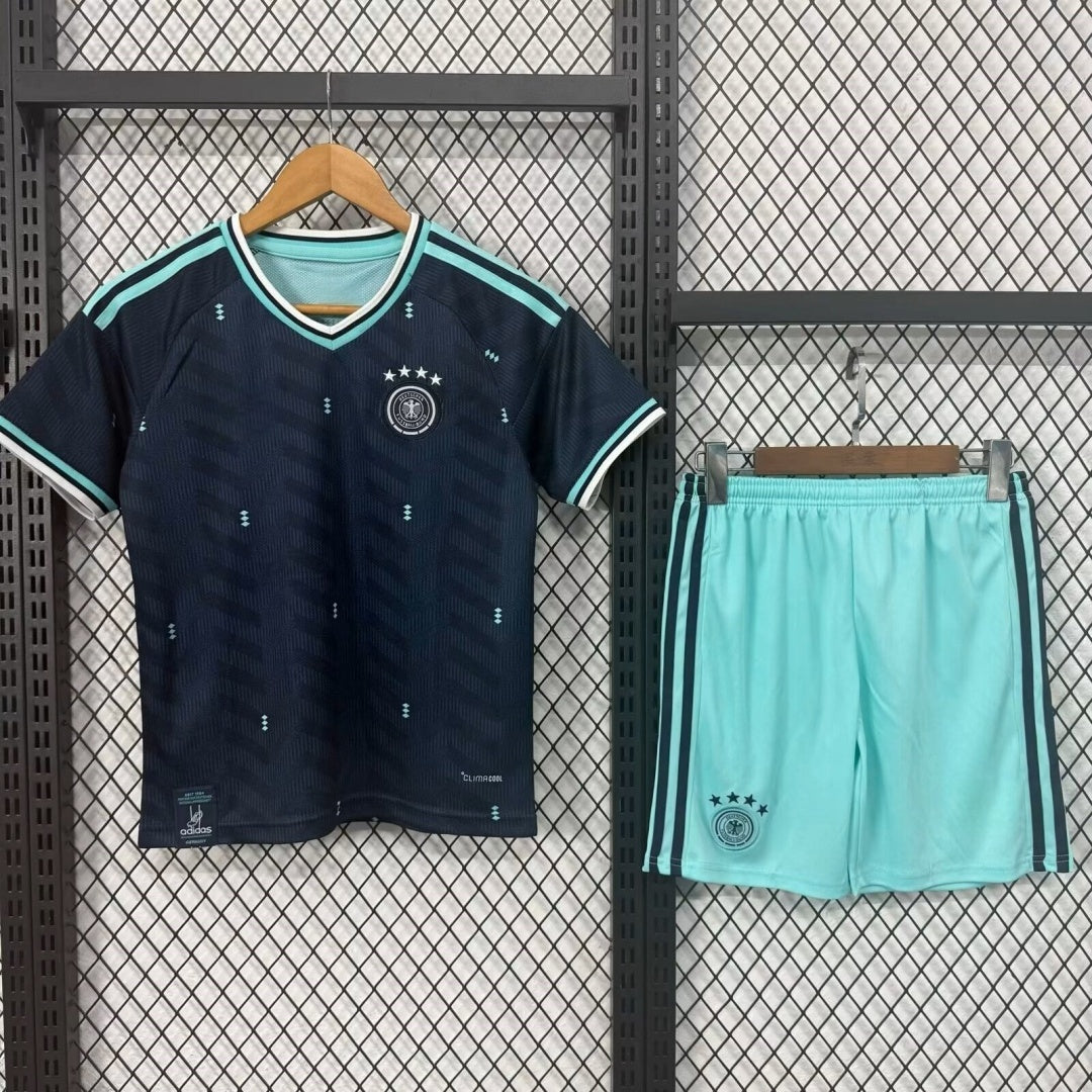 Ensemble Enfant Allemagne 2026 – Tenue Extérieure Élégante et Confortable