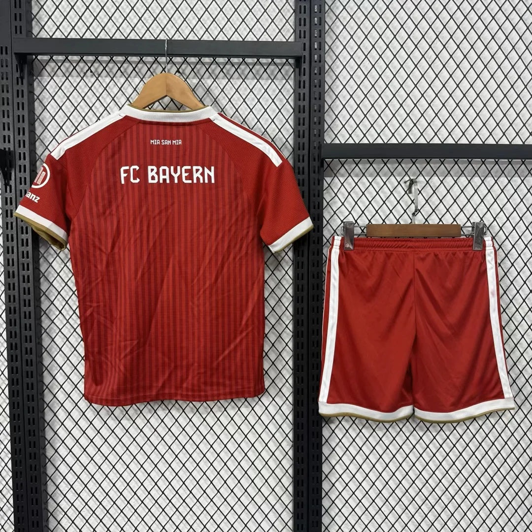 Ensemble Enfant Bayern Munich Domicile 2026/2027
