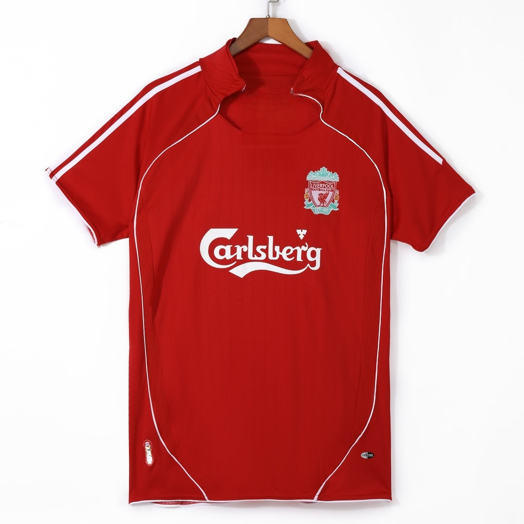 Maillot Rétro Liverpool Domicile 2006-2007 – Style Iconique du Football Classique