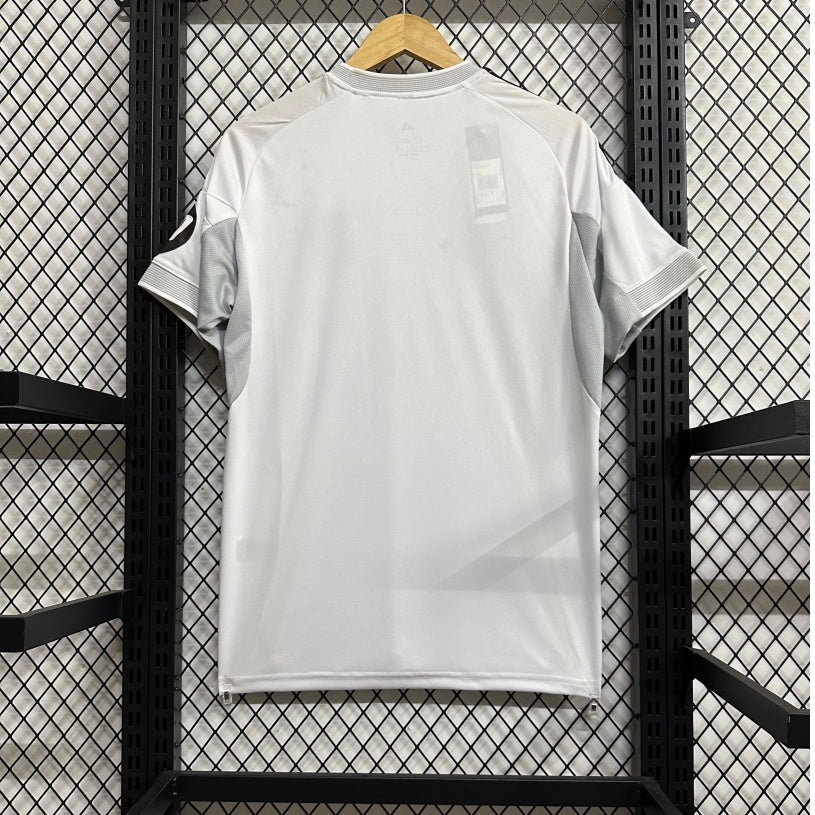 Maillot Domicile Officiel Real Madrid 25/26