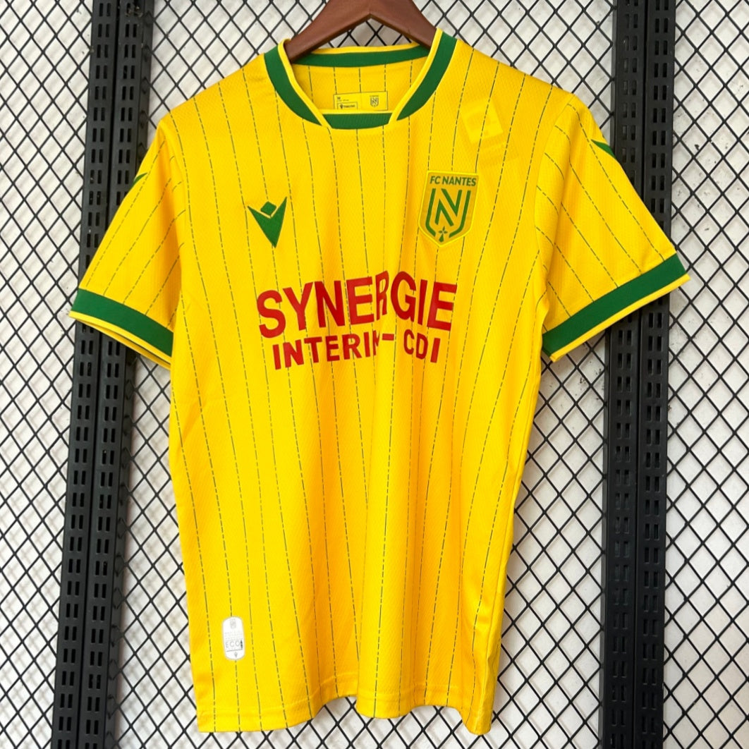 Maillot Domicile FC Nantes 2025/26 – Édition Officielle Saison 25/26