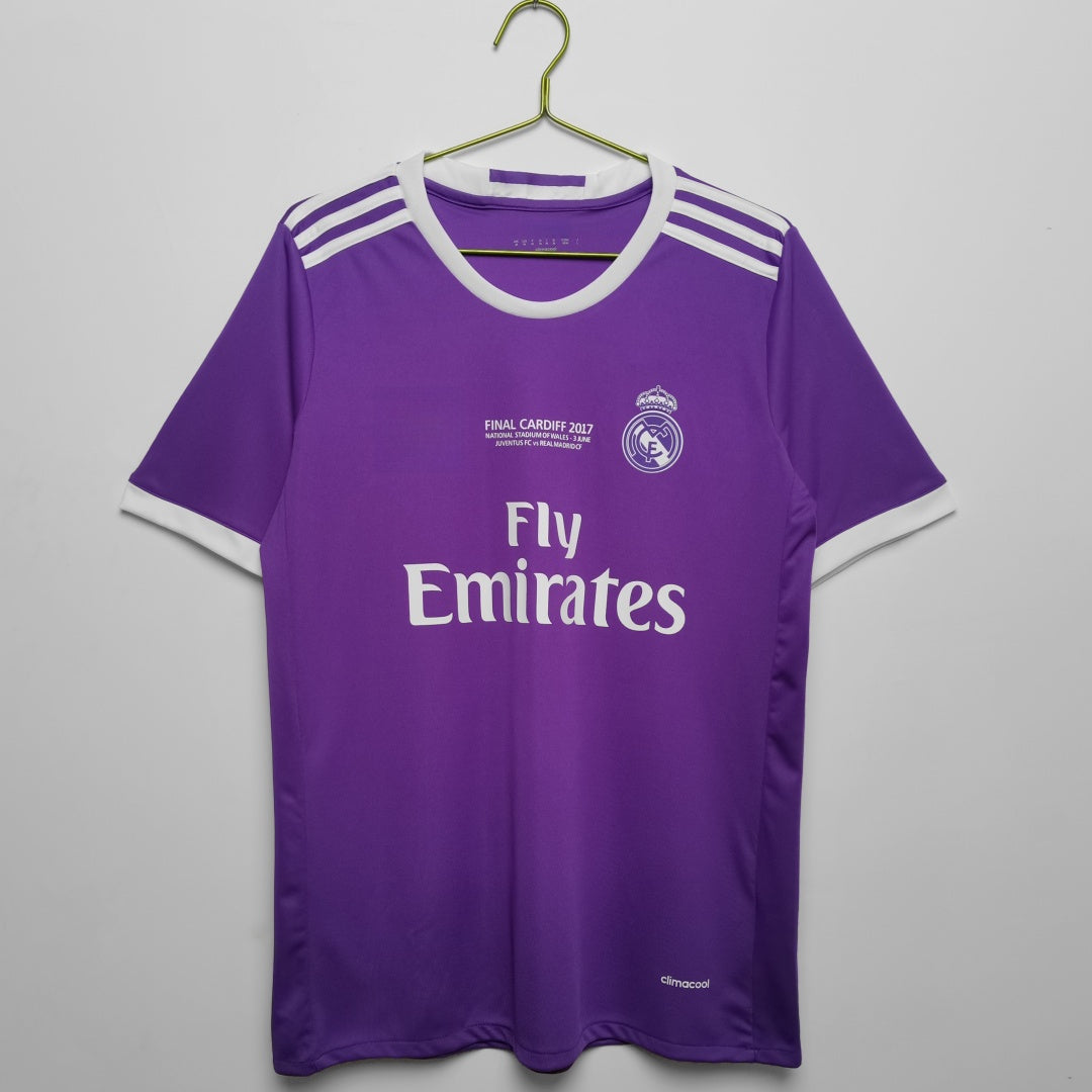 Maillot Extérieur Rétro du Real Madrid 2016-2017 – Style Authentique et Iconique