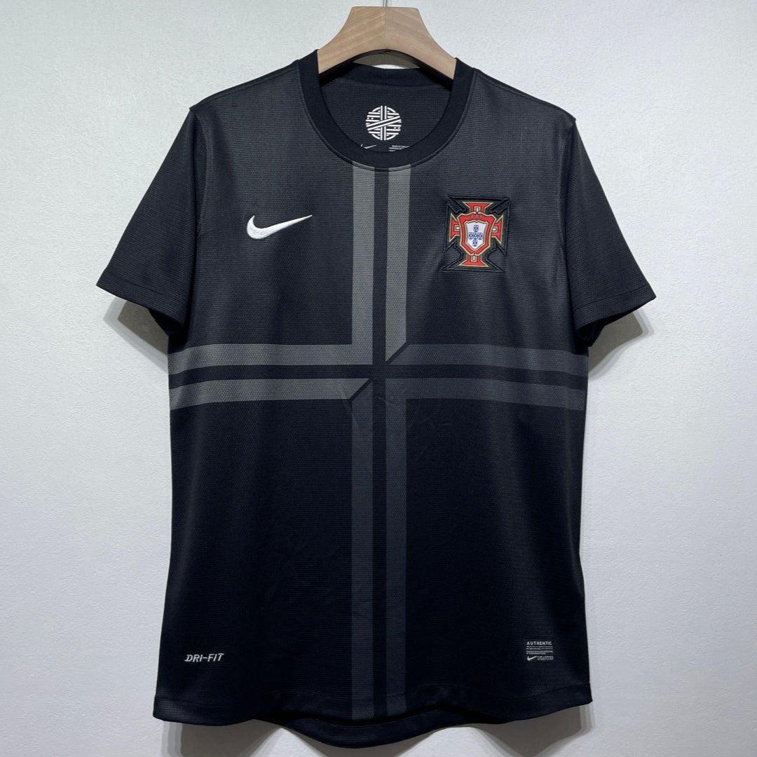 Maillot Extérieur Rétro Portugal 2012 – Style Football Classique