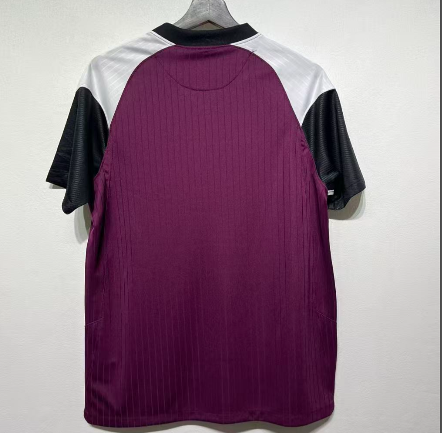 Maillot Rétro PSG Third 2020/2021 – Style Iconique du Paris Saint-Germain