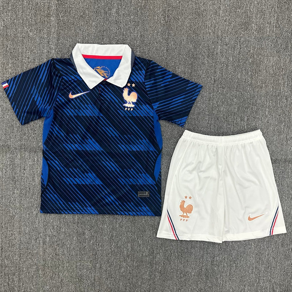 Ensemble Enfant France Domicile 2025/2026 – Maillot et Short Officiels
