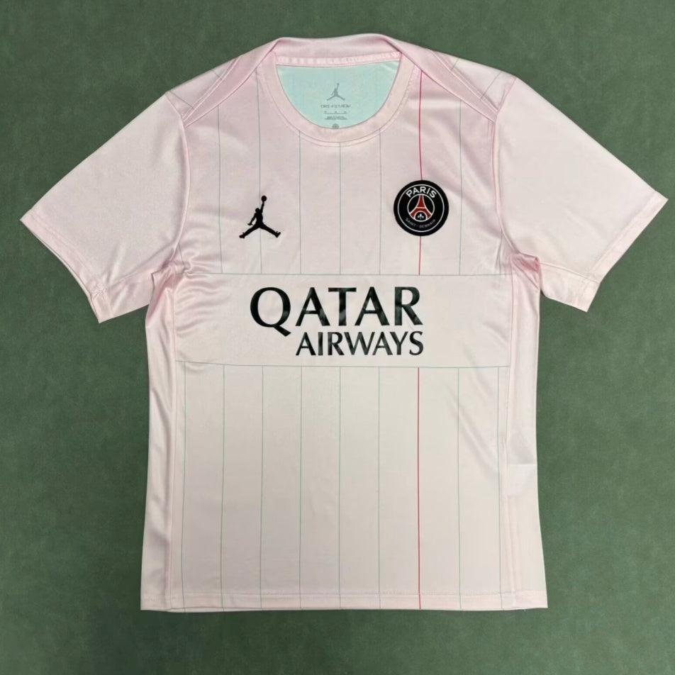 Maillot PSG 2025/26 Édition Spéciale Rose – Modèle A