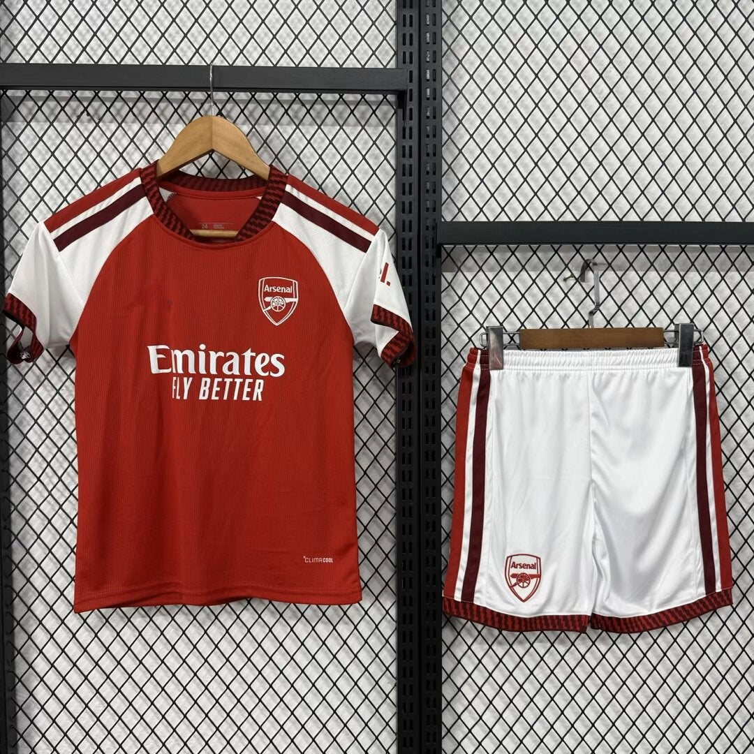Ensemble Enfant Arsenal Domicile 26/27 – Maillot et Short Officiels