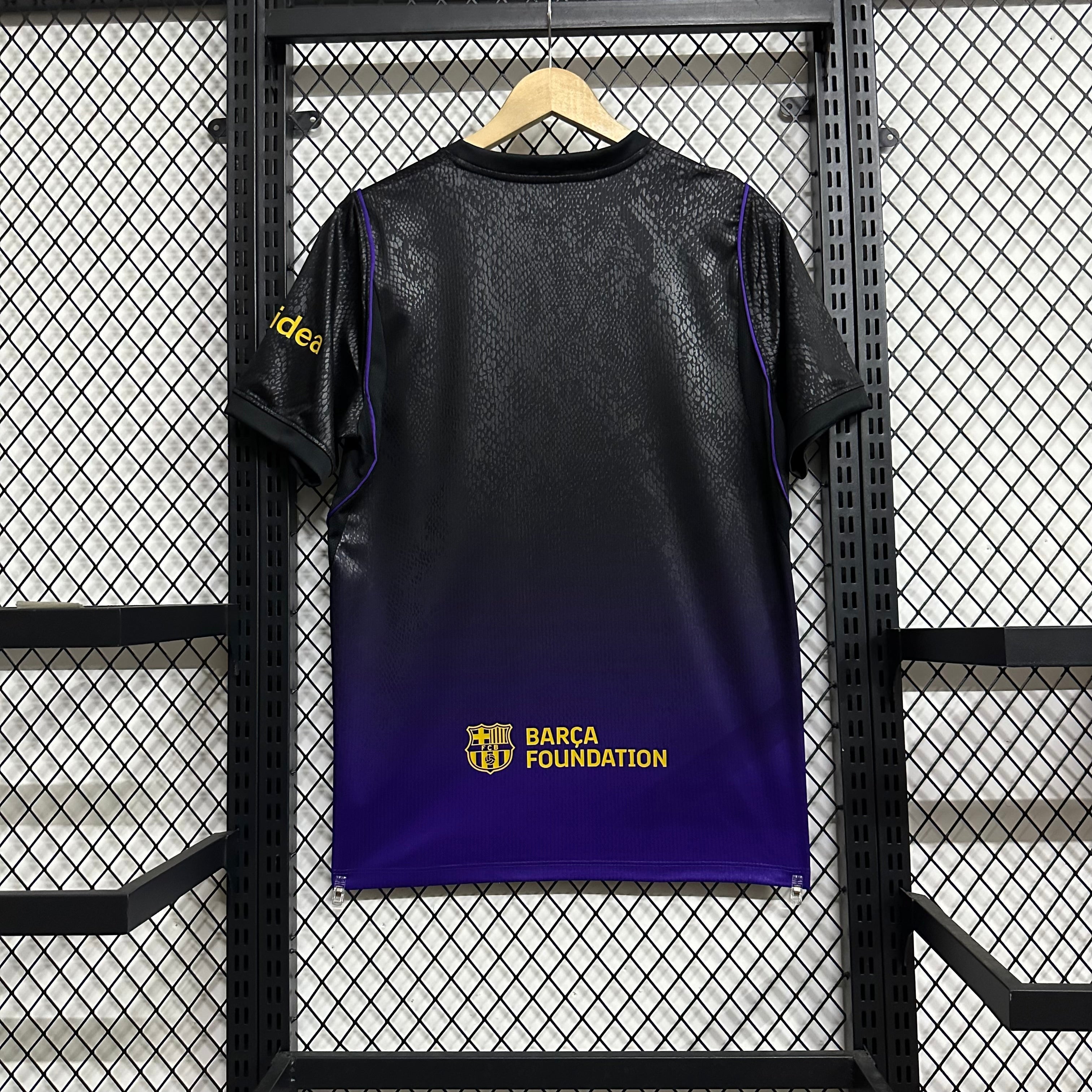 Maillot Extérieur FC Barcelone 2026/27.calc