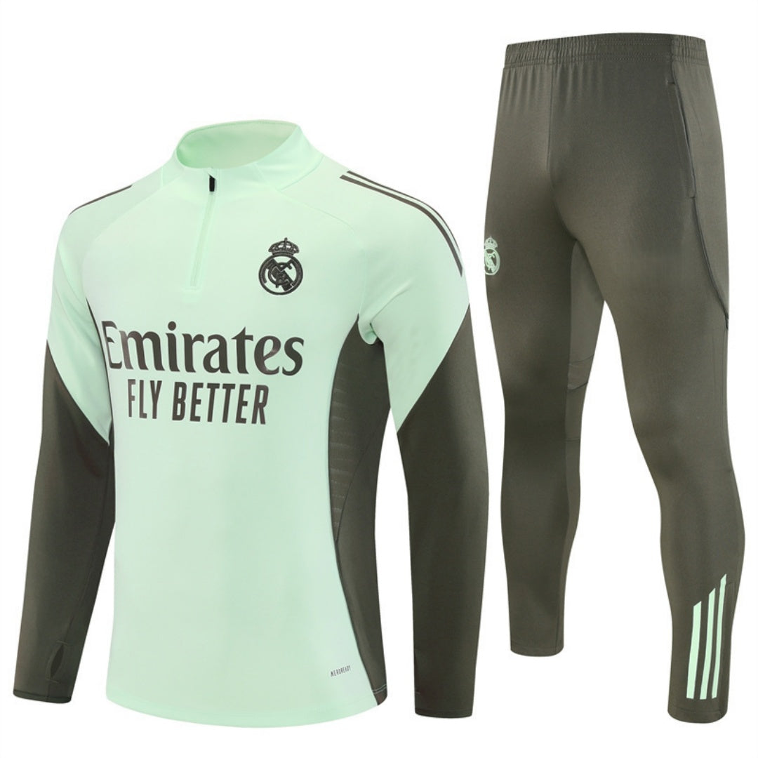 25/26 Real Madrid Green Football Kit Ensemble