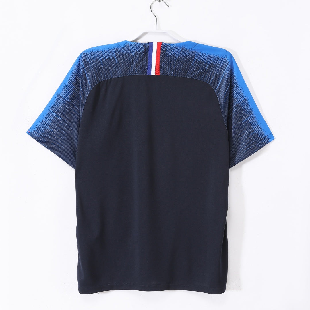 Maillot Rétro France Domicile 2018 – Style Iconique des Bleus