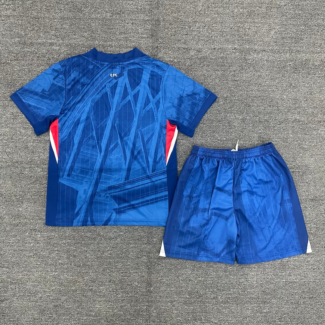 Ensemble Enfant Chelsea Domicile 2025/2026 – Maillot & Short Officiels
