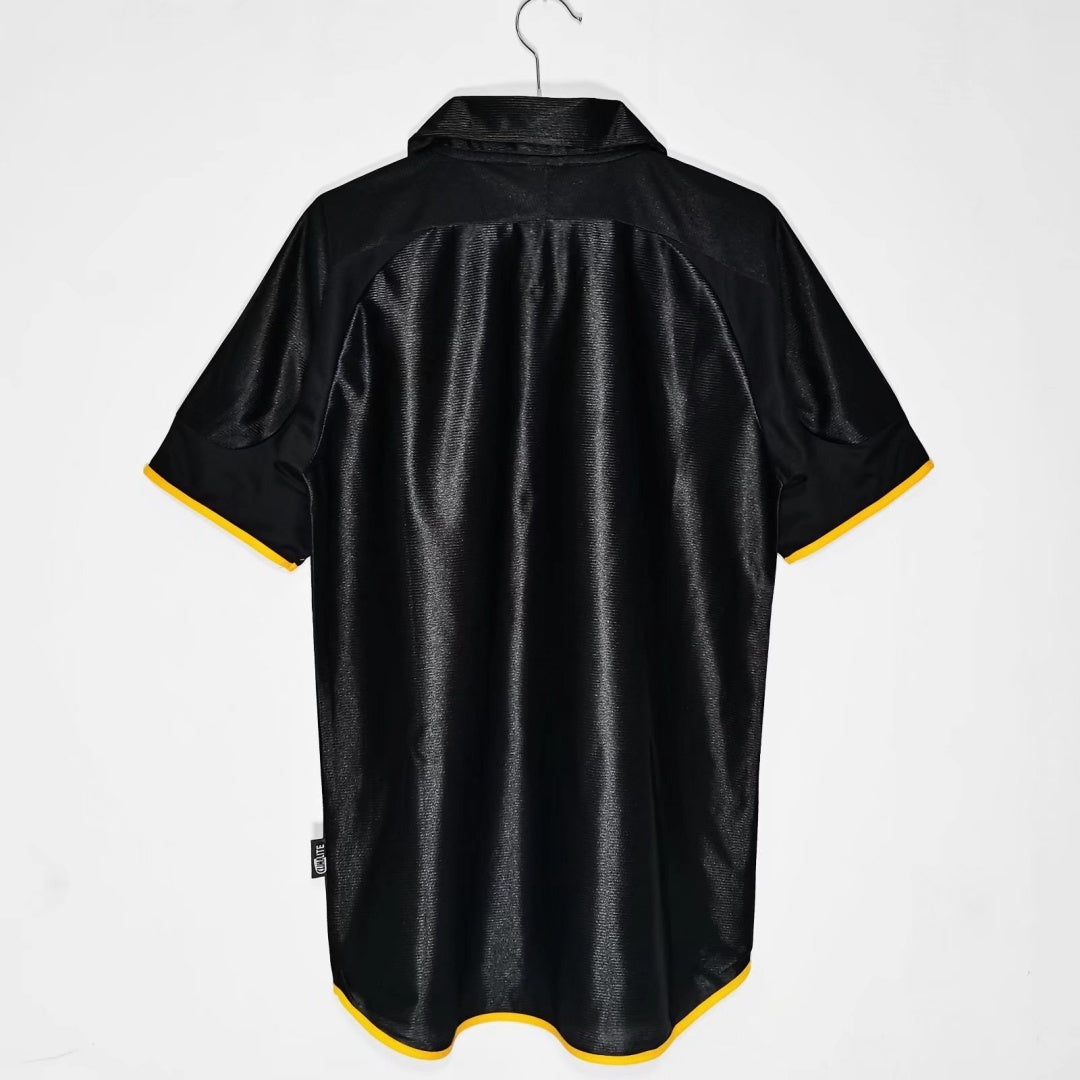 Maillot Rétro Extérieur du Real Madrid 1999-2001 – Style Authentique et Iconique
