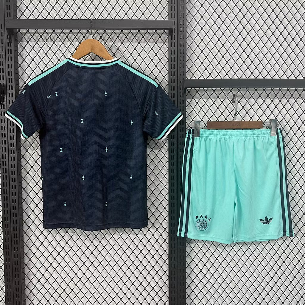 Ensemble Enfants 26/27 Allemagne Extérieur