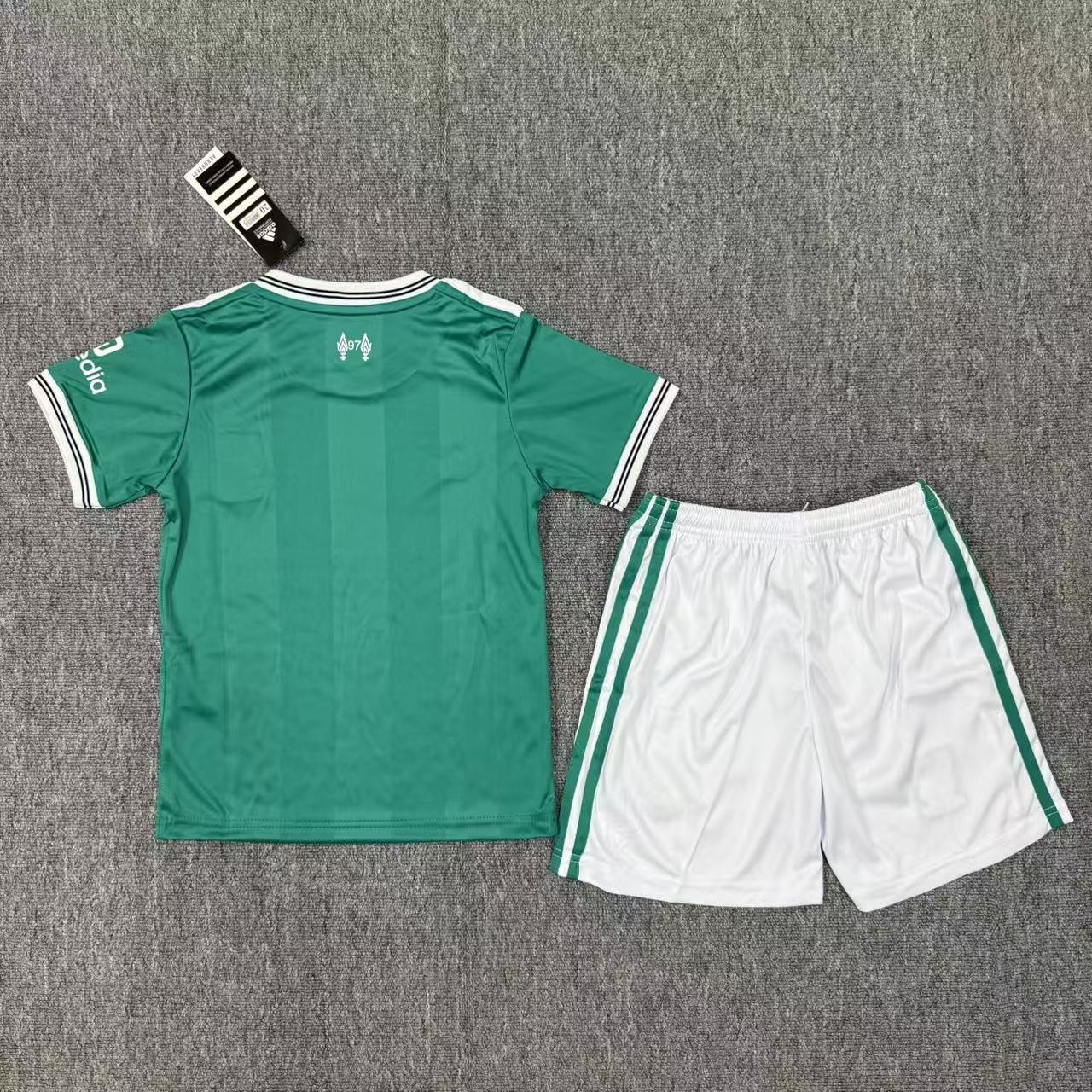Ensemble Enfant Liverpool Extérieur 2025/2026
