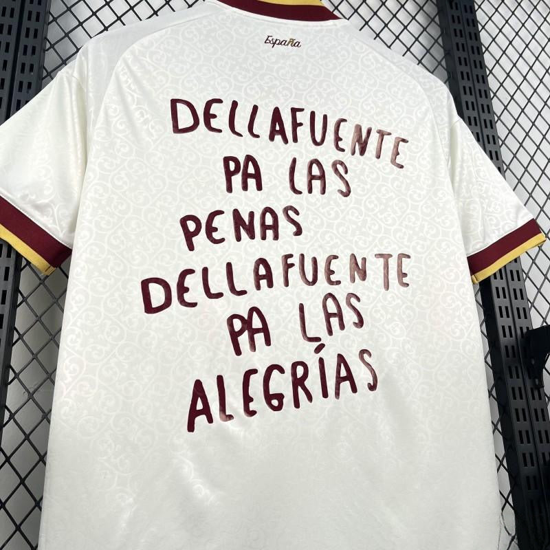 Maillot 26/27 Espagne X Dellafuente Extérieur