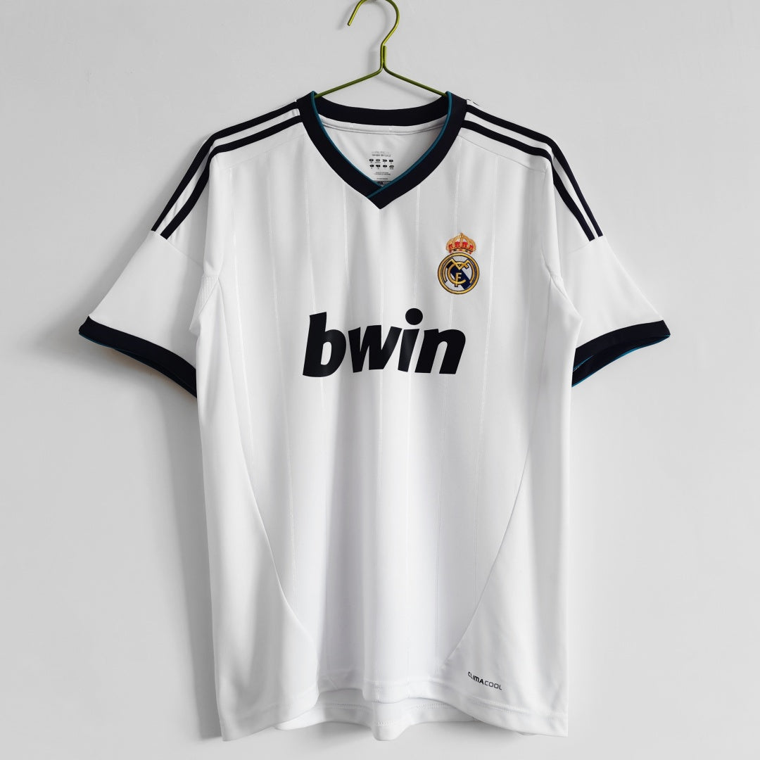 Maillot Rétro Domicile Real Madrid 2012-2013 – Style Authentique et Iconique