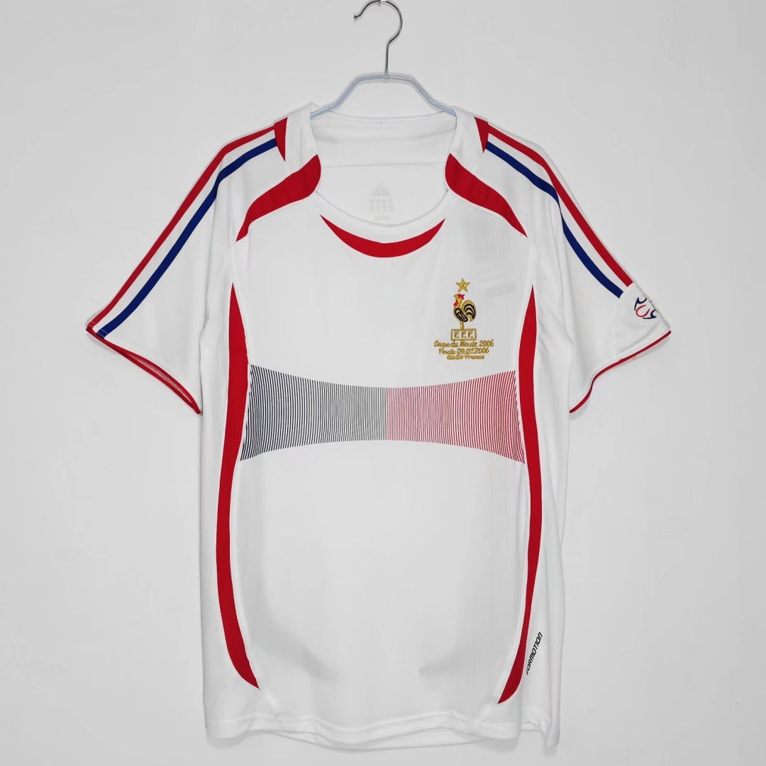 Maillot Rétro France Extérieur 2006 – Style Iconique du Football Français