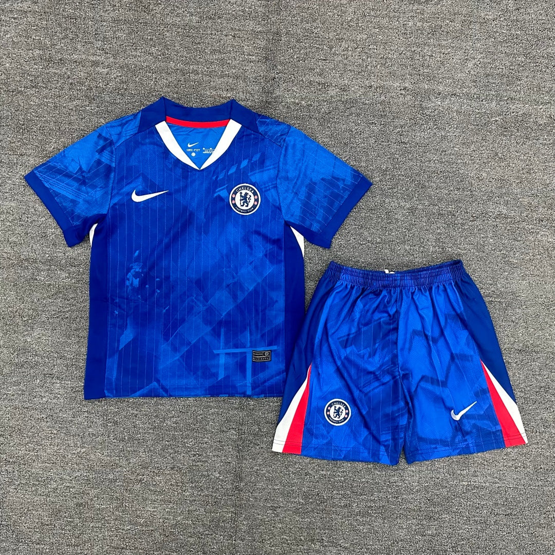 Ensemble Enfant Chelsea Domicile 2025/2026 – Maillot & Short Officiels