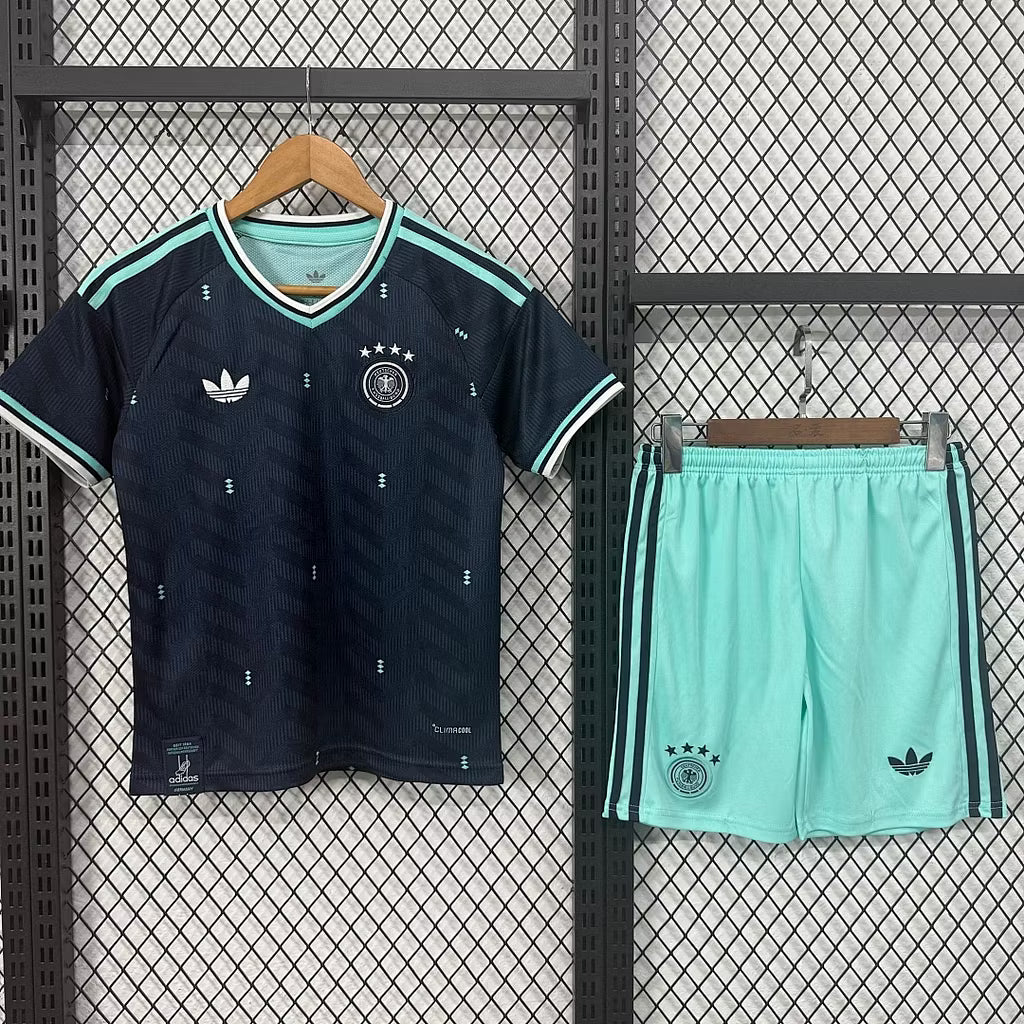 Ensemble Enfants 26/27 Allemagne Extérieur