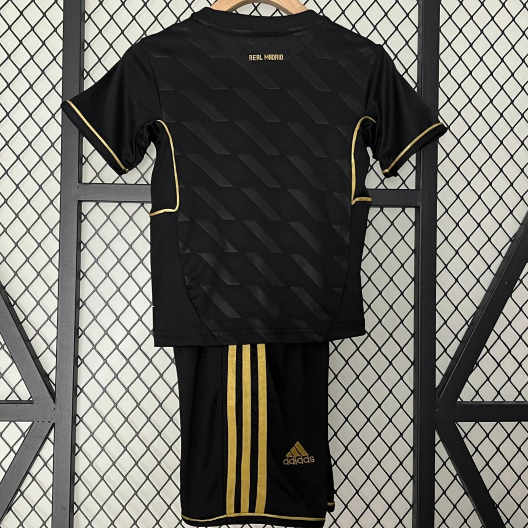 Ensemble Enfant Real Madrid Extérieur Rétro 2011-2012 – Style Iconique