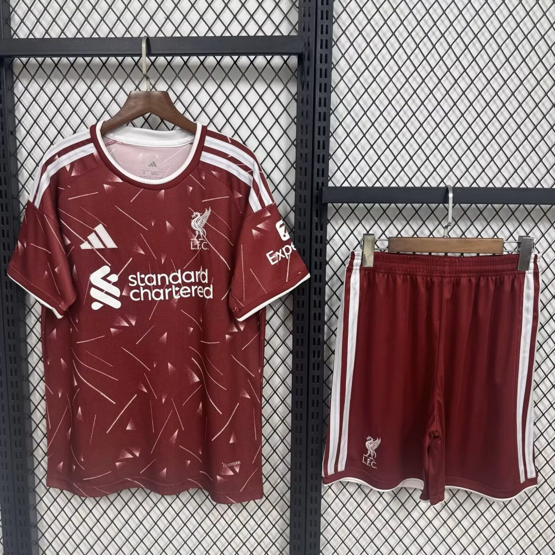 Ensemble Domicile Liverpool 2026/27 pour Adulte