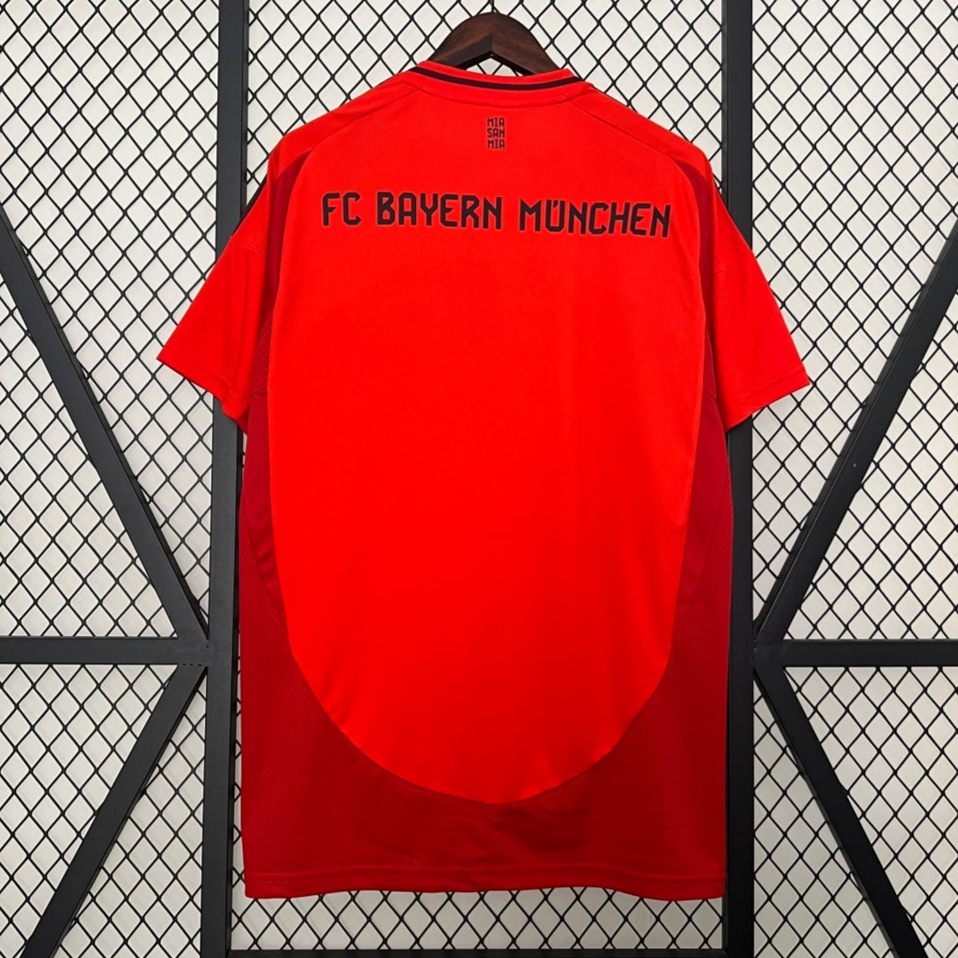 Maillot Domicile Bayern Munich 2024/25 – Design Officiel et Style Iconique